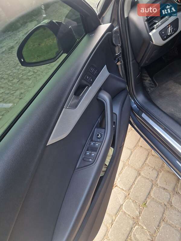 Седан Audi A4 2017 в Николаеве