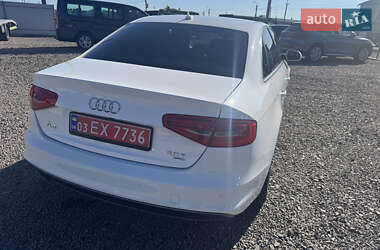 Седан Audi A4 2014 в 