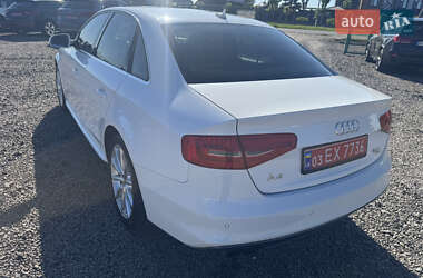 Седан Audi A4 2014 в 