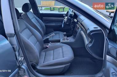Седан Audi A4 2000 в 