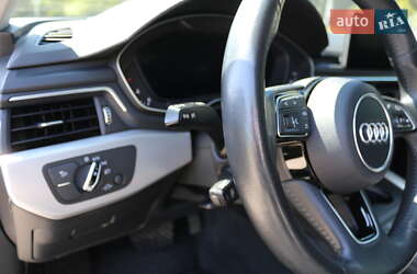 Седан Audi A4 2017 в Львове