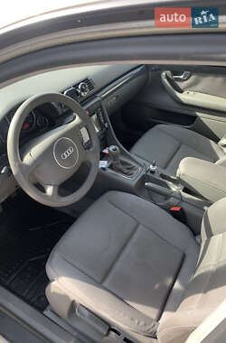 Седан Audi A4 2001 в 