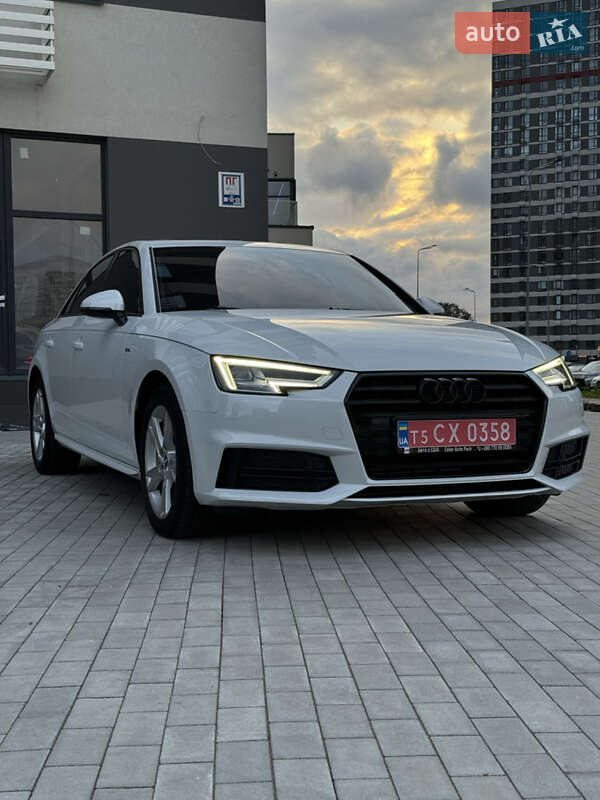 Седан Audi A4 2018 в Києві