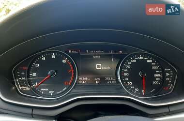 Седан Audi A4 2016 в 