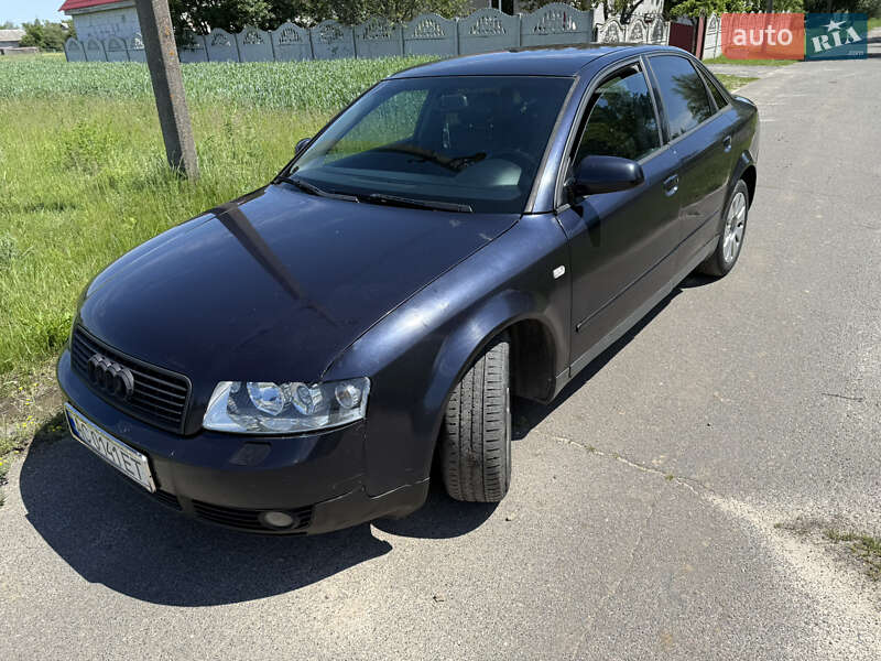 Седан Audi A4 2002 в Киеве