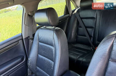 Седан Audi A4 2002 в 