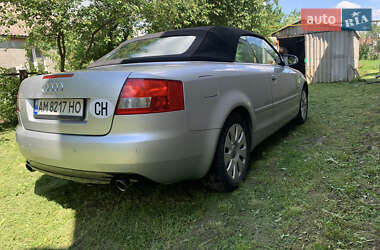 Кабриолет Audi A4 2004 в 