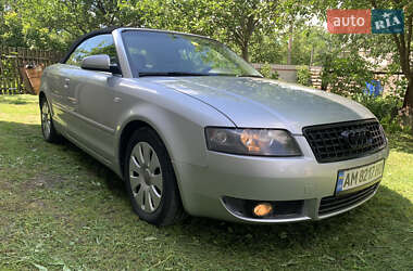 Кабриолет Audi A4 2004 в 