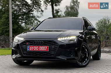 Универсал Audi A4 2021 в 