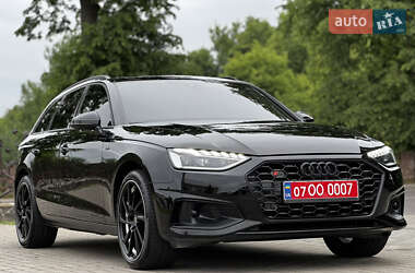 Универсал Audi A4 2021 в 