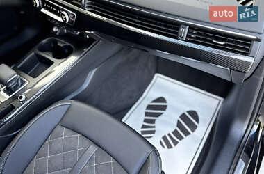 Универсал Audi A4 2021 в 