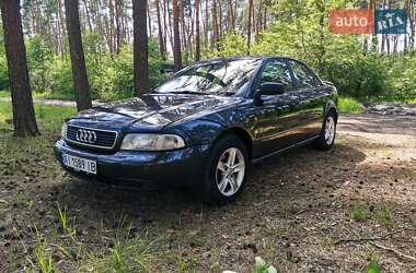 Седан Audi A4 1996 в Киеве