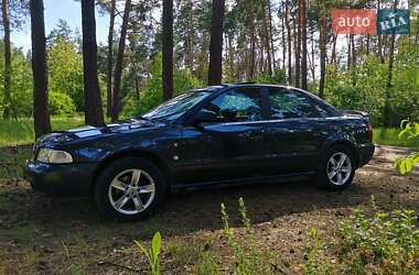 Седан Audi A4 1996 в Киеве