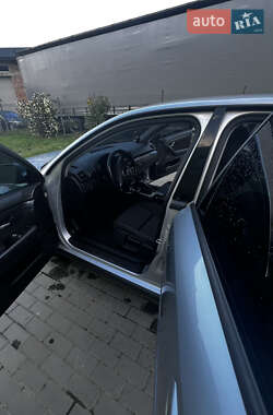 Седан Audi A4 2001 в 