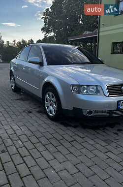 Седан Audi A4 2001 в 