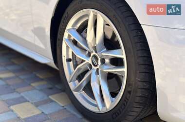 Седан Audi A4 2020 в 