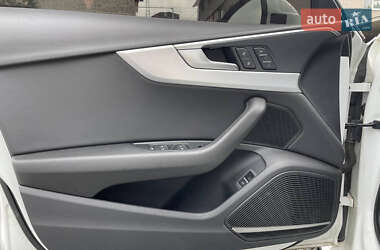 Седан Audi A4 2017 в 