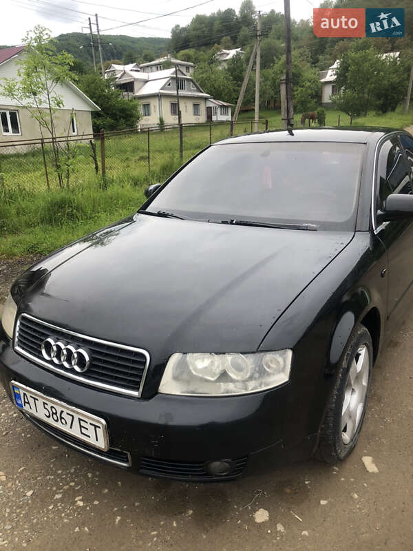 Седан Audi A4 2002 в Яремче