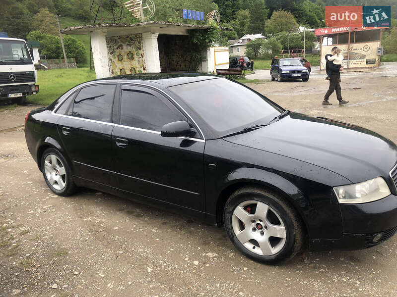 Седан Audi A4 2002 в Яремче