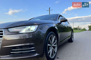 Седан Audi A4 2016 в 