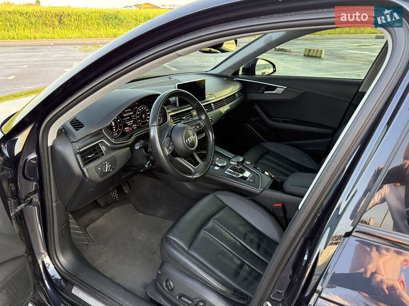 Седан Audi A4 2017 в Львове