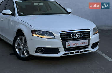 Седан Audi A4 2009 в 