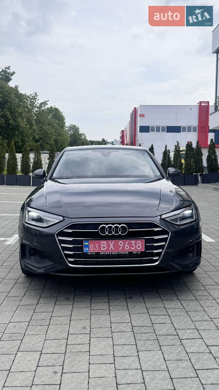 Седан Audi A4 2020 в 