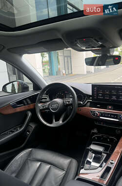 Седан Audi A4 2020 в 