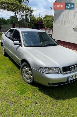 Седан Audi A4 2000 в Глибокій