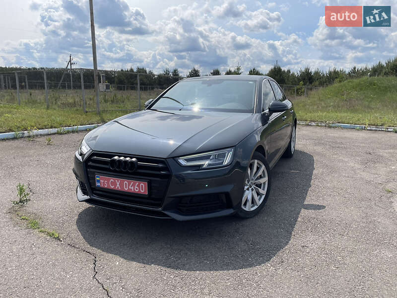 Седан Audi A4 2017 в Ровно