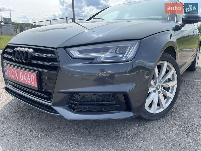 Седан Audi A4 2017 в Ровно