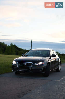 Седан Audi A4 2009 в Звягелі