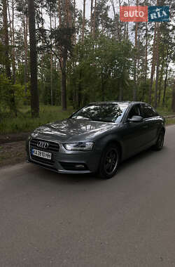 Седан Audi A4 2014 в Киеве