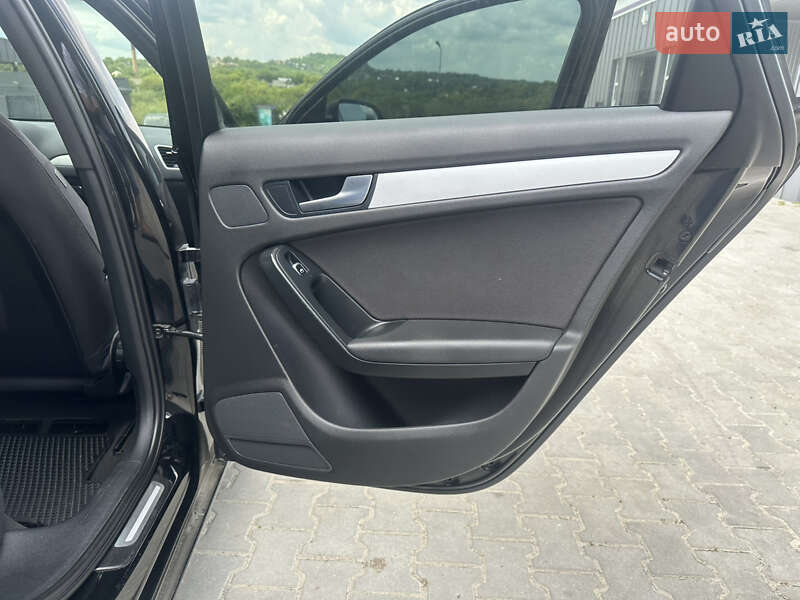 Універсал Audi A4 2013 в Хотині