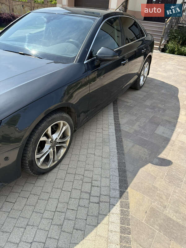 Седан Audi A4 2017 в Тернополе