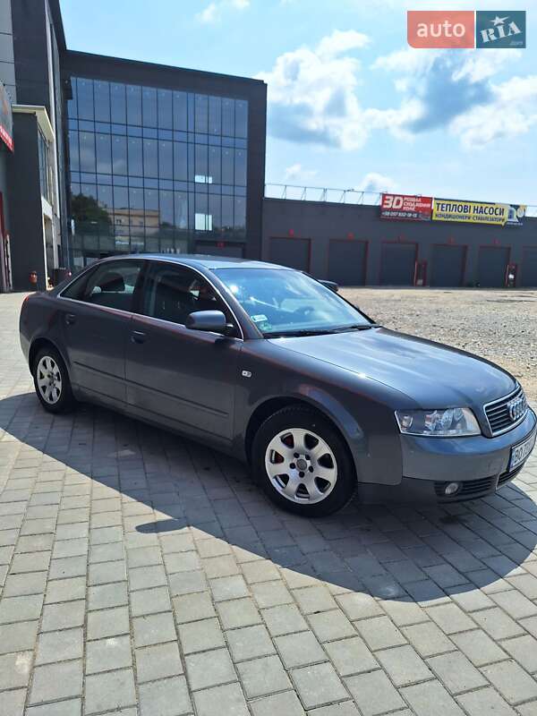 Седан Audi A4 2003 в 
