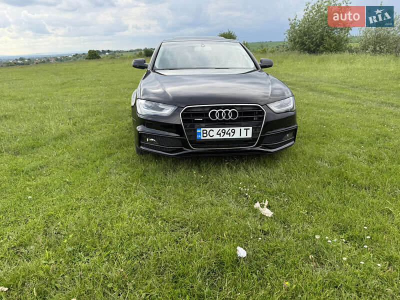 Седан Audi A4 2014 в Львове