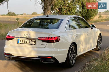Седан Audi A4 2021 в 