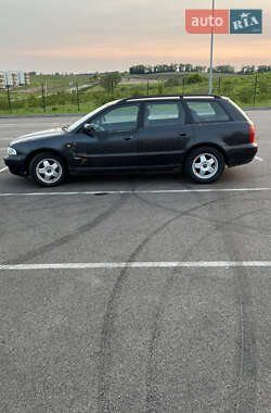 Универсал Audi A4 1997 в 