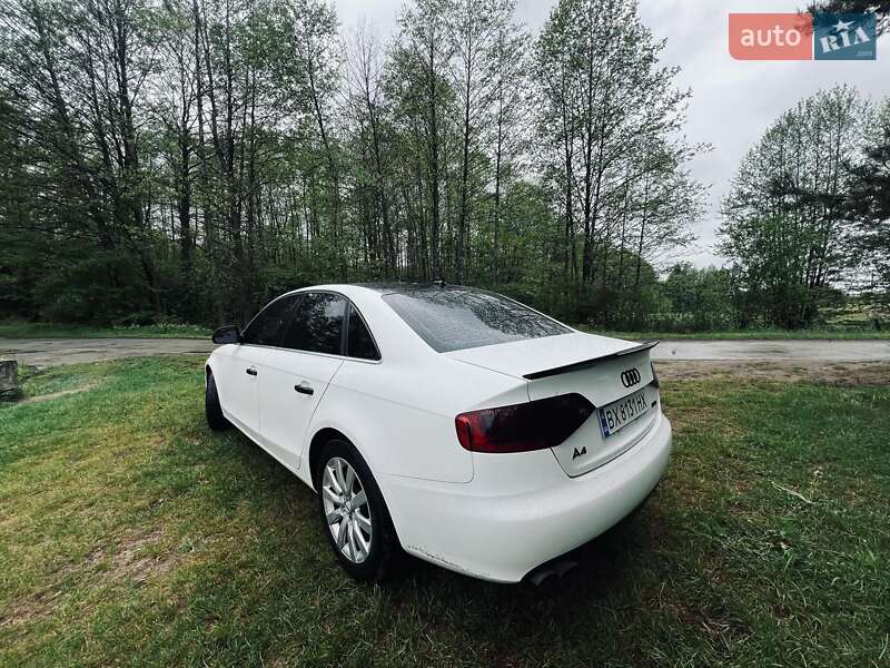 Седан Audi A4 2008 в Нетешине