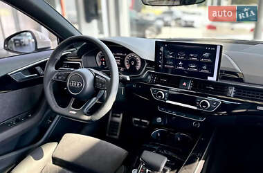 Седан Audi A4 2023 в 