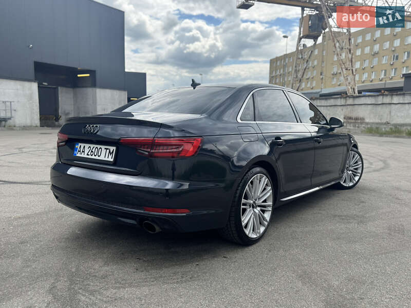 Седан Audi A4 2016 в Киеве
