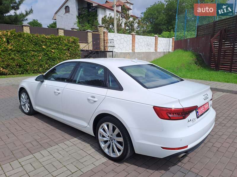 Седан Audi A4 2016 в Луцке