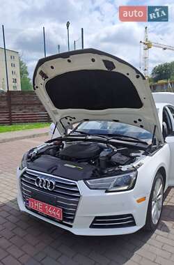 Седан Audi A4 2016 в 