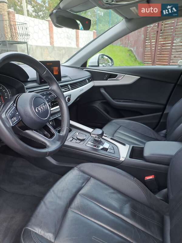 Седан Audi A4 2016 в Луцке