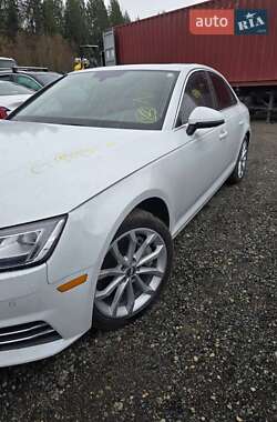 Седан Audi A4 2016 в 
