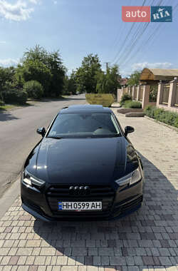 Седан Audi A4 2016 в 