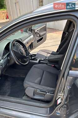 Универсал Audi A4 2002 в 