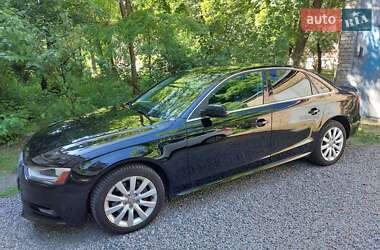 Седан Audi A4 2012 в 