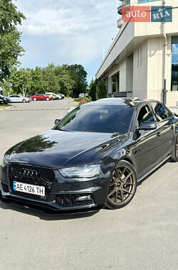 Седан Audi A4 2014 в Днепре